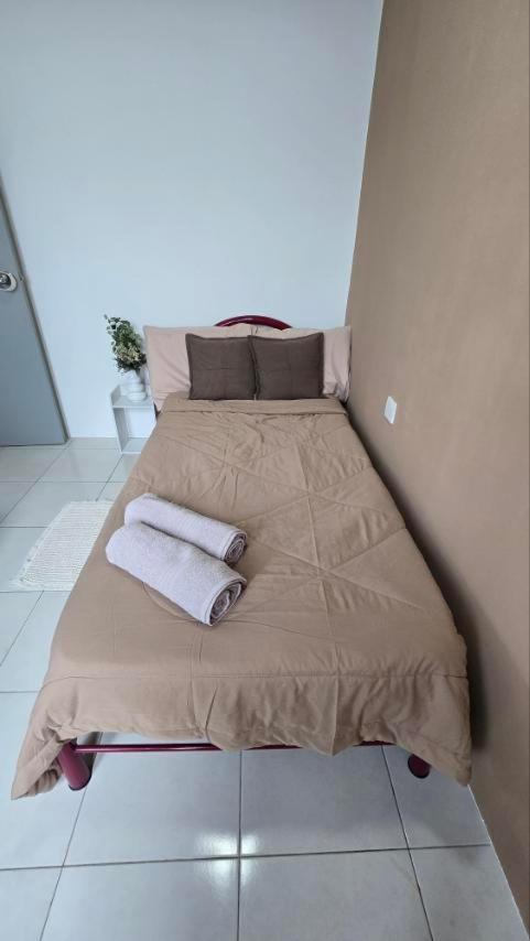 Ike Village Homestay Near With Uitm Kota Samarahan Екстериор снимка